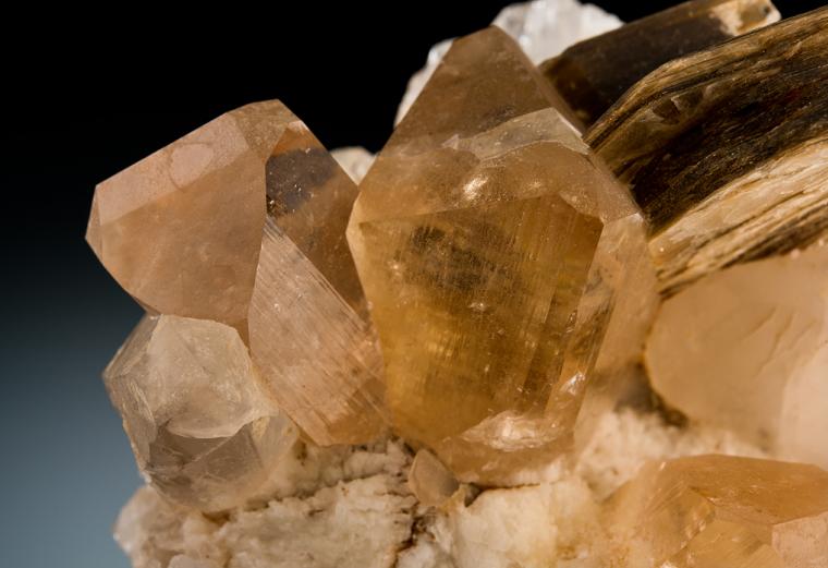 TOPAZ with MUSCOVITE and QUARTZ on ALBITE